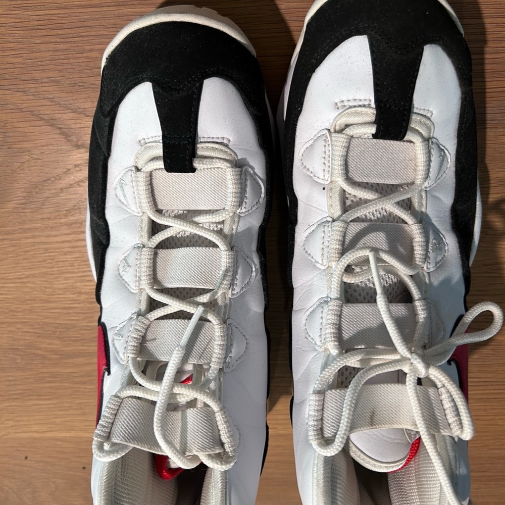 Nike Men's Air Max Uptemo Sneaker - size 10
